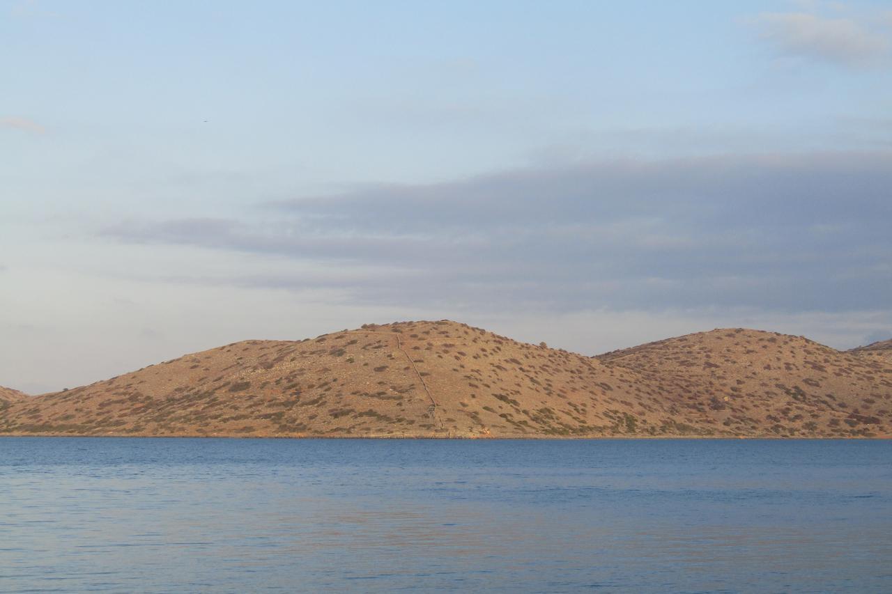 Island Apartmán *